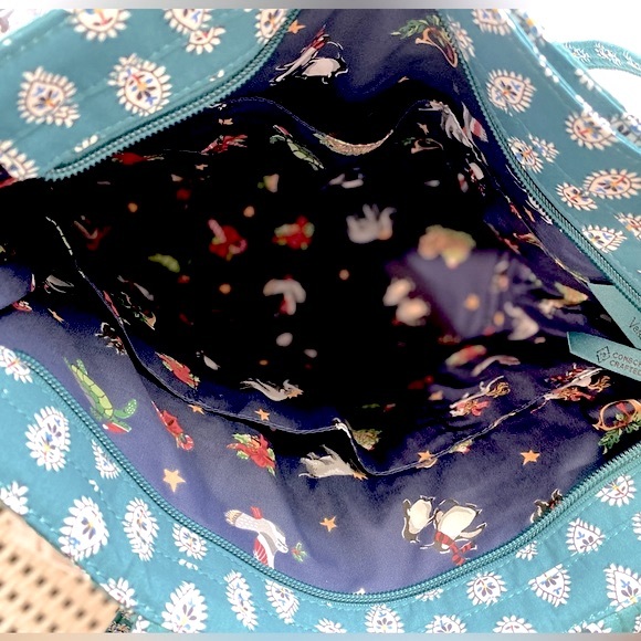Vera Bradley Small Vera Tote Quilted Cotton ✨ French Hen + Snow Globe Motifs - Picture 7 of 16